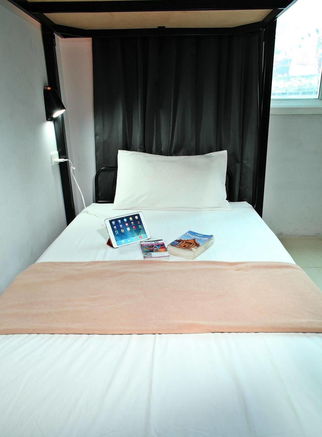 Link Corner Hostel Bangkok Luaran gambar
